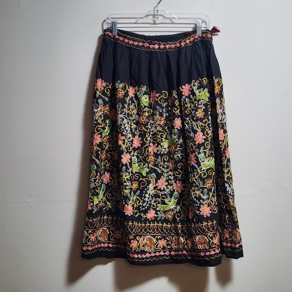 Vintage Hand-made 90s  boho floral animal print embroidered midi skirt S/M